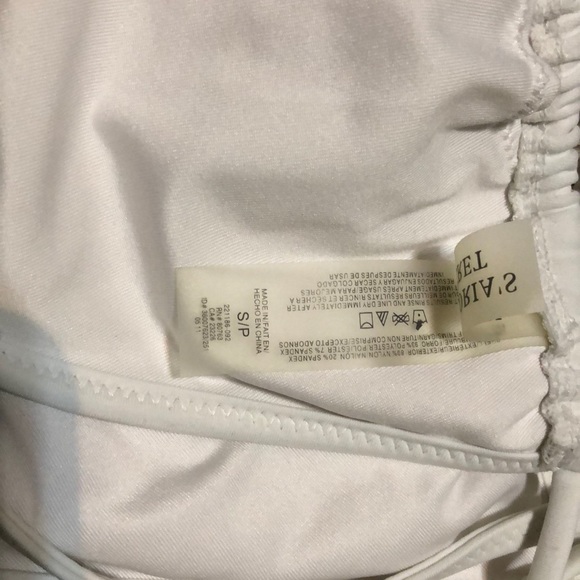 Bikini - Picture 5 of 5